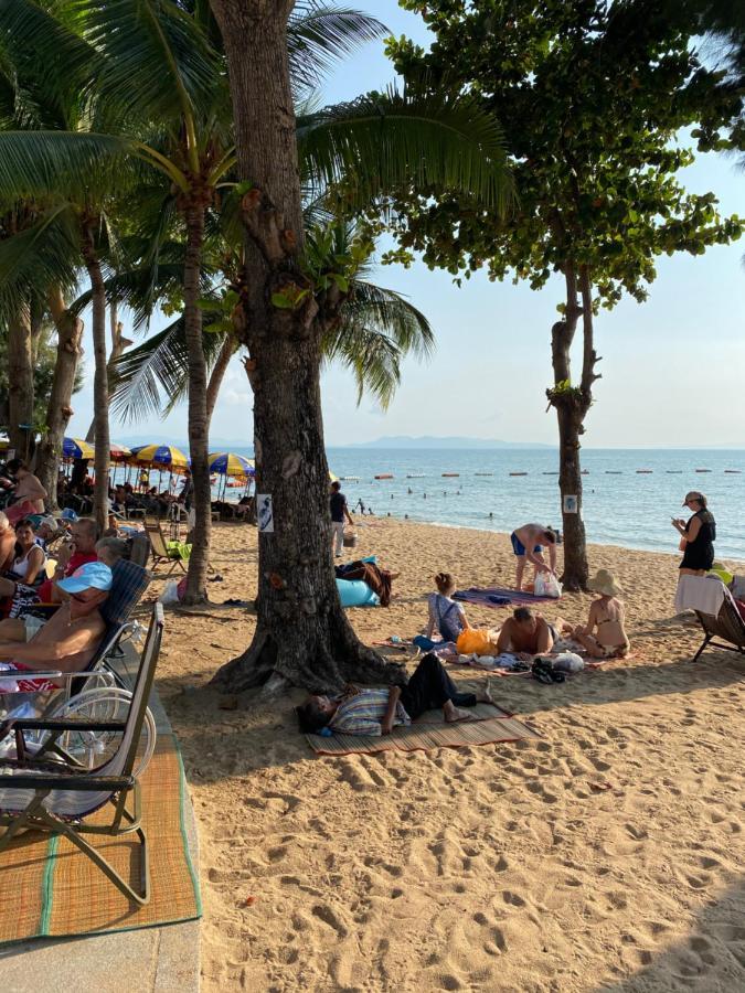 Jomtien Beach Hostel & Guesthouse エクステリア 写真